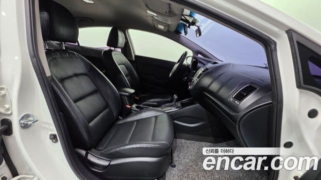 Kia K3 Luxury, 2015 10