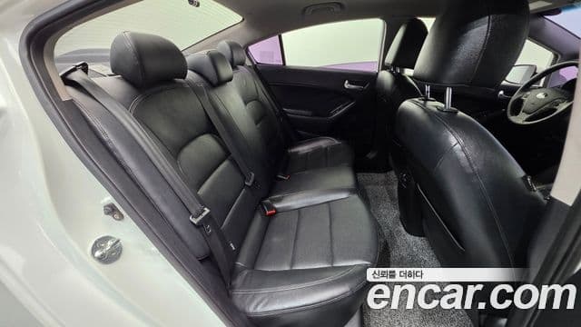 Kia K3 Luxury, 2015 19