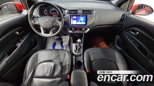Kia All New Pride Luxury, 2012 7