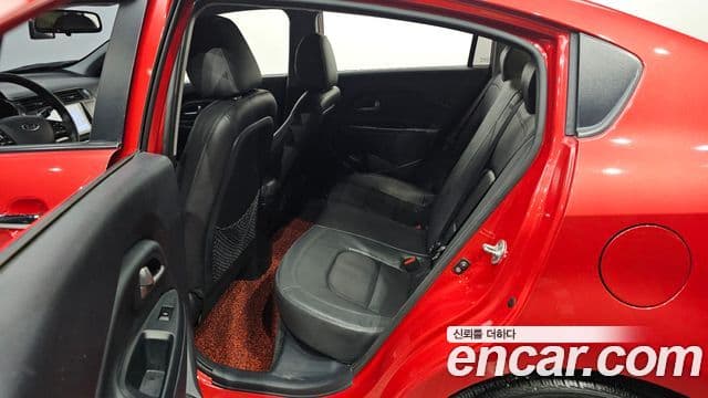 Kia All New Pride Luxury, 2012 11