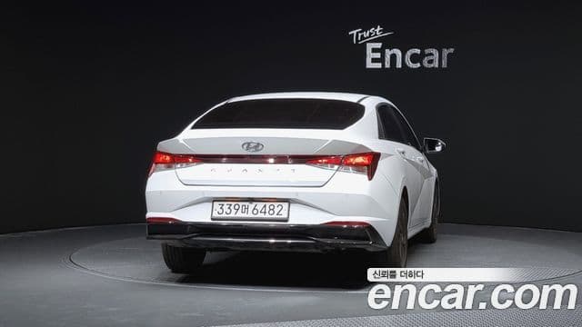 Hyundai Avante гибрид (CN7) Modern, 2021 4