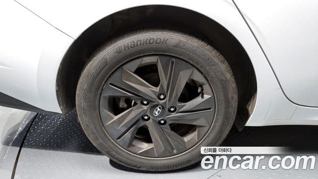 Hyundai Avante гибрид (CN7) Modern, 2021 все фото