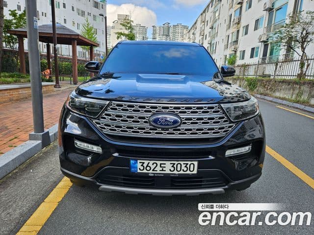 Ford Explorer 6세대 2.3 Limited 4WD, 2021 3