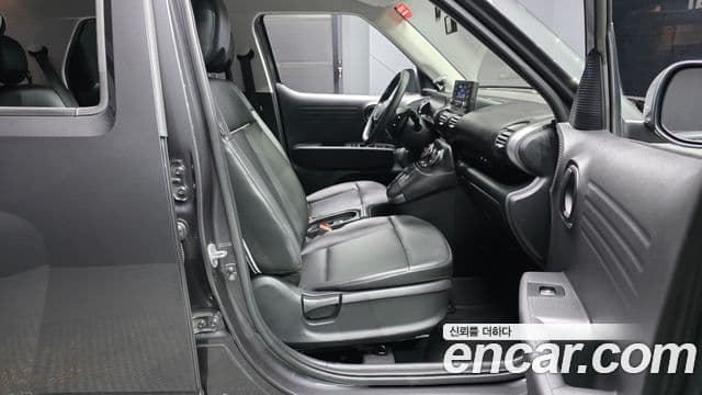 Hyundai Casper турбо D Essential Light, 2024 11