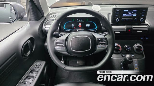 Hyundai Casper турбо D Essential Light, 2024 13