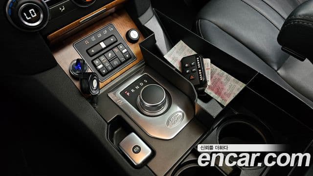 Land Rover Discovery 4 3.0 SDV6 SE, 2014 9