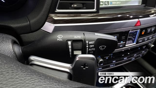 Genesis G80 Luxury, 2017 18