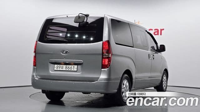 Hyundai Grand Starex CVX Deluxe, 2016 2