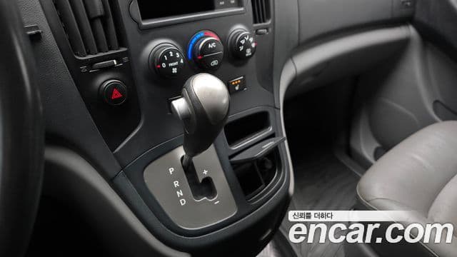 Hyundai Grand Starex CVX Deluxe, 2016 9