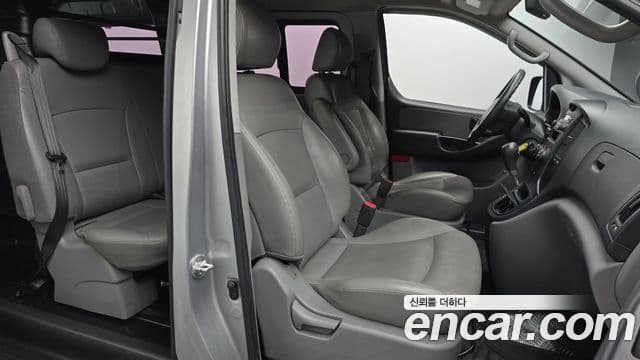 Hyundai Grand Starex CVX Deluxe, 2016 10