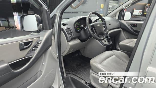 Hyundai Grand Starex CVX Deluxe, 2016 11