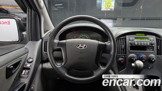 Hyundai Grand Starex CVX Deluxe, 2016 13