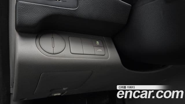 Hyundai Grand Starex CVX Deluxe, 2016 14