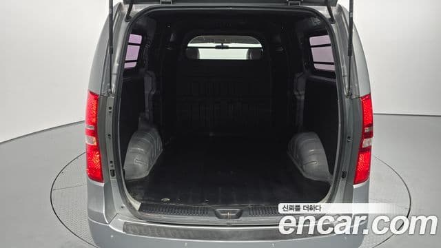 Hyundai Grand Starex CVX Deluxe, 2016 20