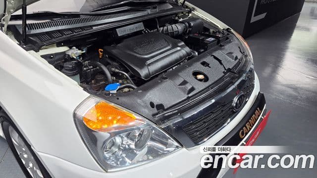 Kia Carnival R Premium, 2012 6