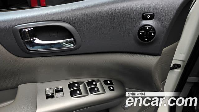 Kia Carnival R Premium, 2012 17