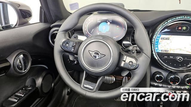 Mini Cooper S кабриолет 3세대, 2022 13