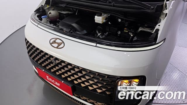 Hyundai Staria лимузин, 2023 6