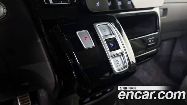 Hyundai Staria лимузин, 2023 9