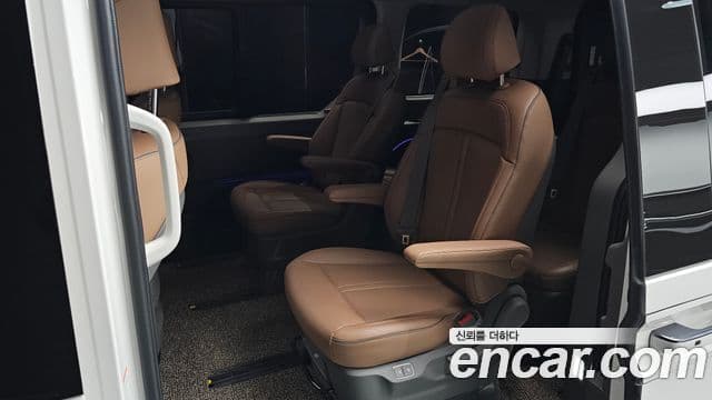 Hyundai Staria Inspiration, 2024 12