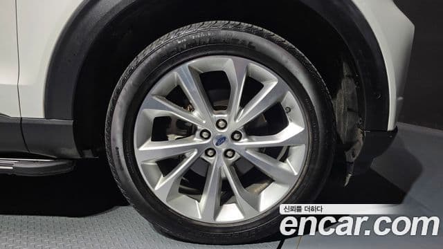 Ford Explorer 6세대 3.0 Platinum 4WD, 2022 все фото