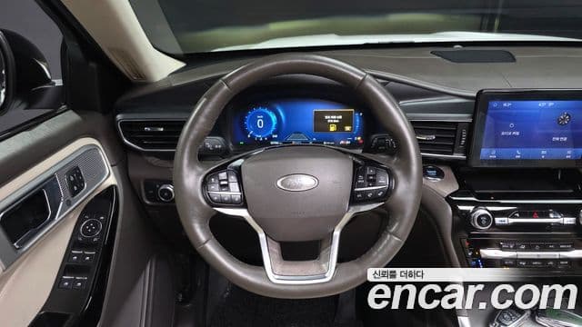 Ford Explorer 6세대 3.0 Platinum 4WD, 2022 13