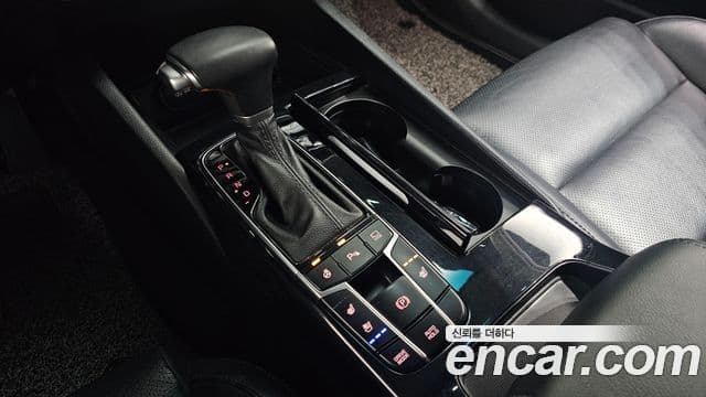 Kia All New K7 3.0 LPI Luxury (арендный автомобиль), 2018 9