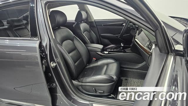 Kia All New K7 3.0 LPI Luxury (арендный автомобиль), 2018 11