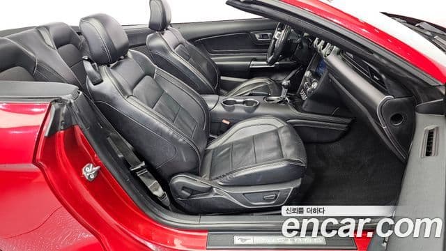 Ford Mustang кабриолет, 2021 10