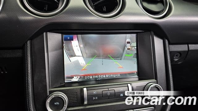 Ford Mustang кабриолет, 2021 14