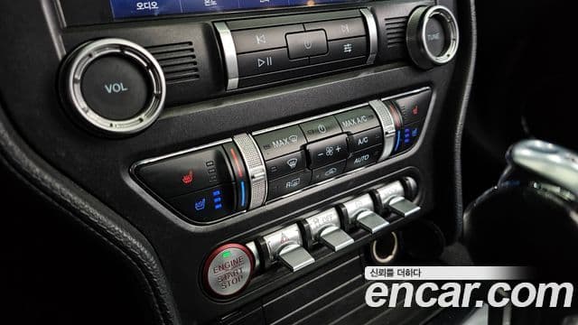 Ford Mustang кабриолет, 2021 16