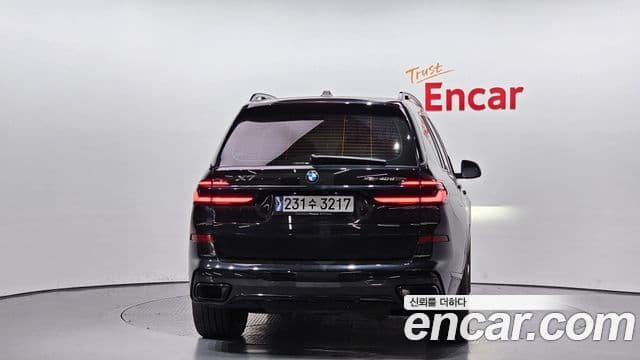 BMW X7 (G07) xDrive 40d M Sport 6인승, 2025 4