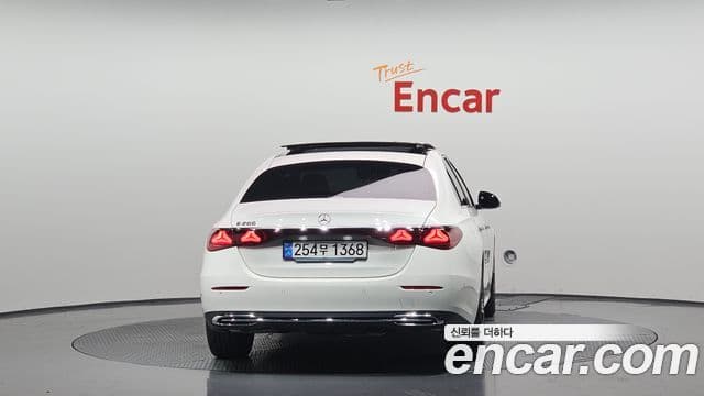 Mercedes-Benz E-класс W214 Avantgarde, 2025 4