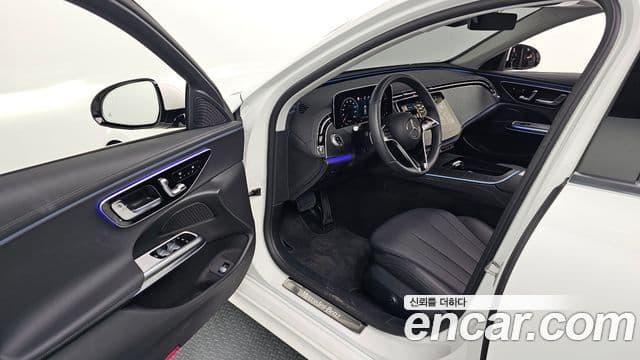 Mercedes-Benz E-класс W214 Avantgarde, 2025 11