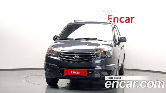 KG모빌리티(SsangYong) Korando 투리스모 4WD GT 9인승, 2014 3