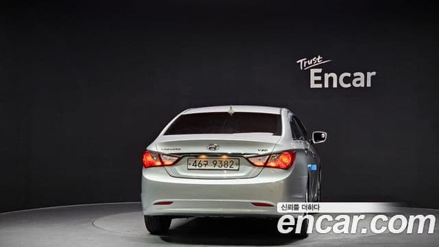 Hyundai YF Sonata LPI top, 2012 4