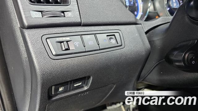 Hyundai YF Sonata LPI top, 2012 13