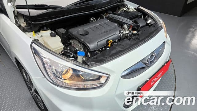 Hyundai Accent(новый кузов / новое поколение) Premium, 2015 6