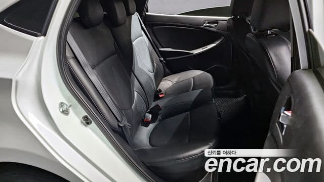 Hyundai Accent(новый кузов / новое поколение) Premium, 2015 12