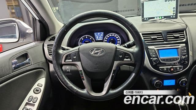 Hyundai Accent(новый кузов / новое поколение) Premium, 2015 13