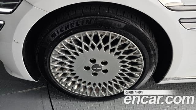 Genesis G80 (RG3) бензин 2.5 турбо AWD, 2022 все фото