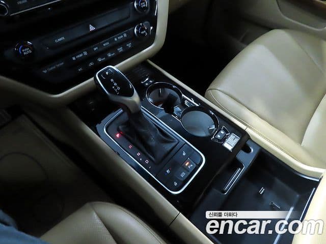 Kia All New Carnival Luxury, 2015 9