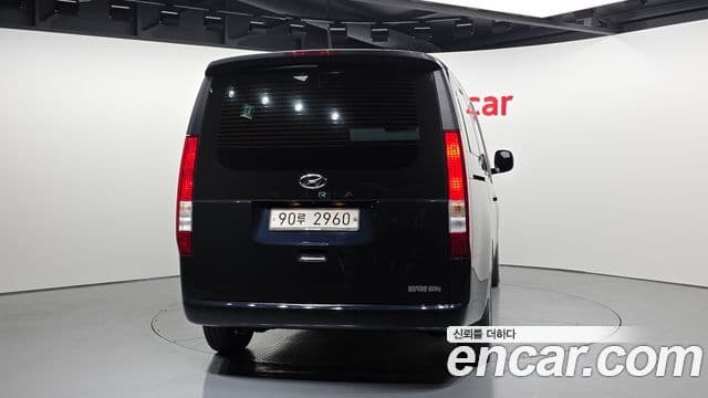 Hyundai Staria Modern, 2022 4