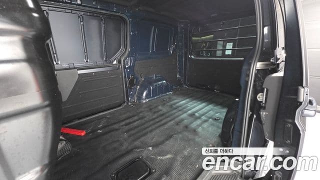 Hyundai Staria Modern, 2022 16