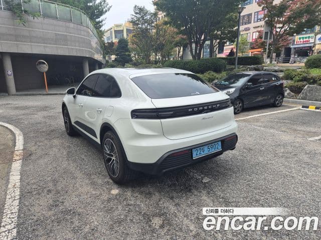 Porsche Macan EV 4S, 2025 все фото