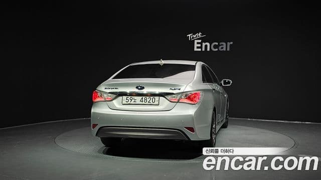 Hyundai Sonata гибрид Premier, 2012 4