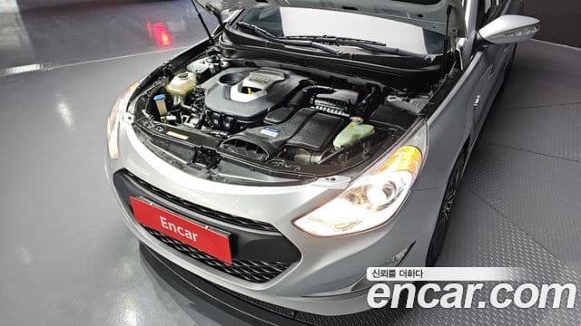 Hyundai Sonata гибрид Premier, 2012 6