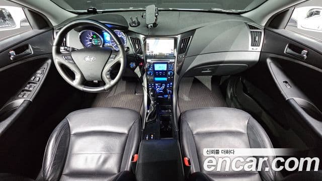 Hyundai Sonata гибрид Premier, 2012 7