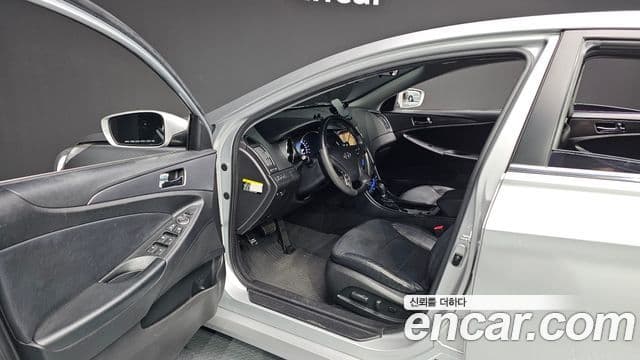 Hyundai Sonata гибрид Premier, 2012 10