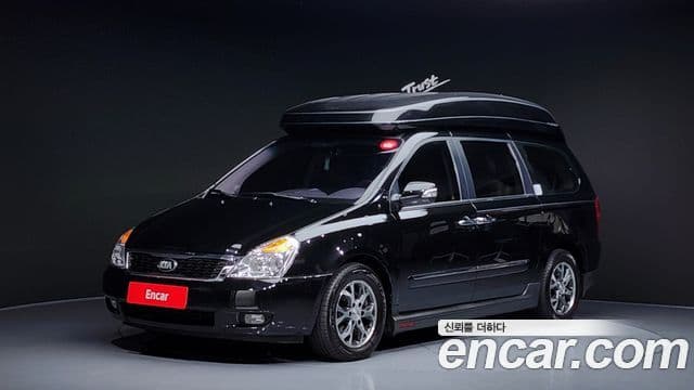 Kia Carnival R Premium, 2013 1